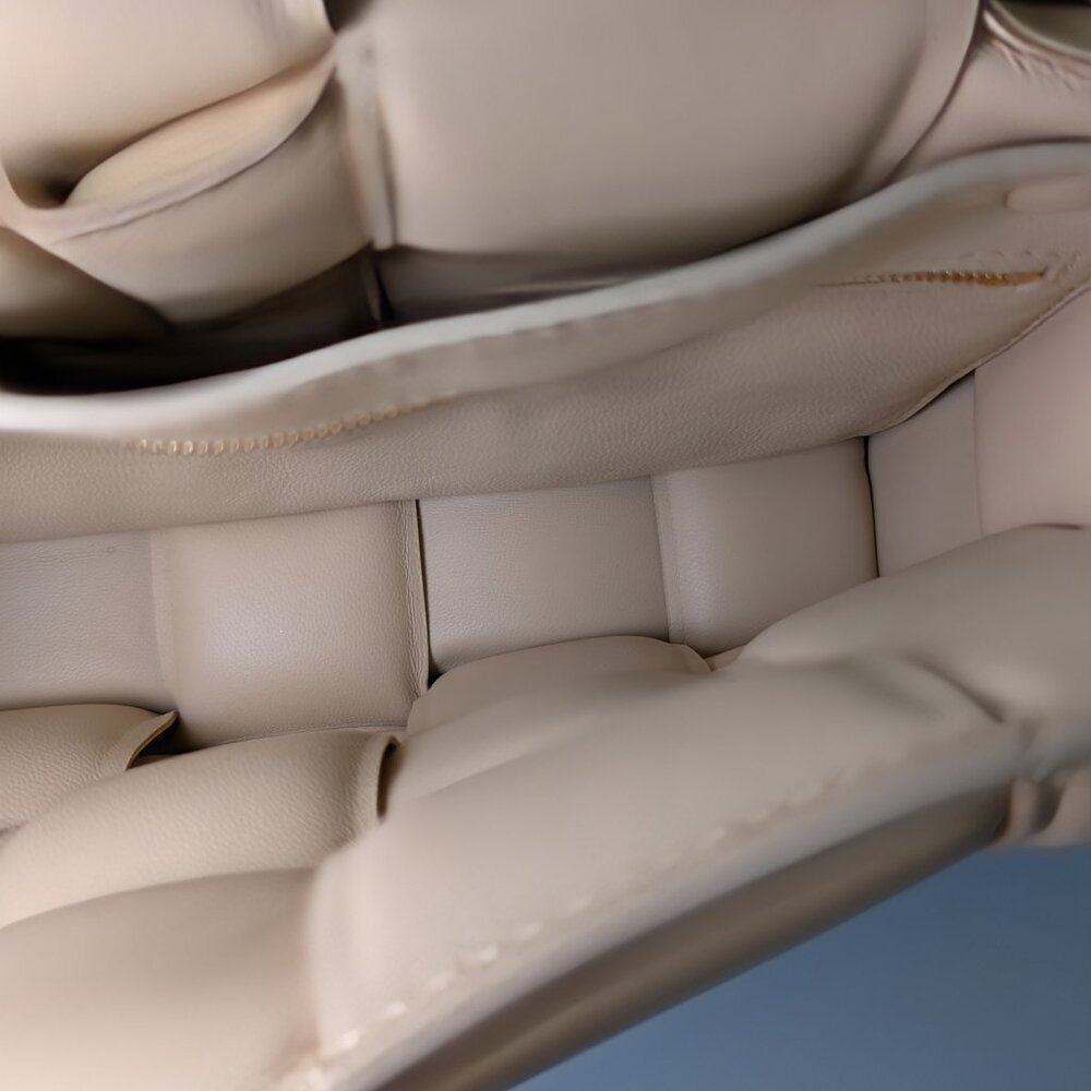 Bottega Veneta Cream Lambskin “The Chain” Cassette Shoulder Bag - Picture 10 of 15